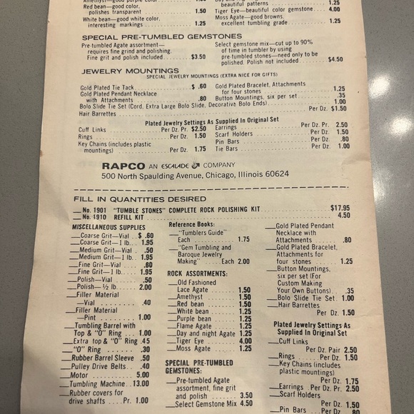 This set is original from 1975! It appears never used and in great working order - Picture 8 of 8